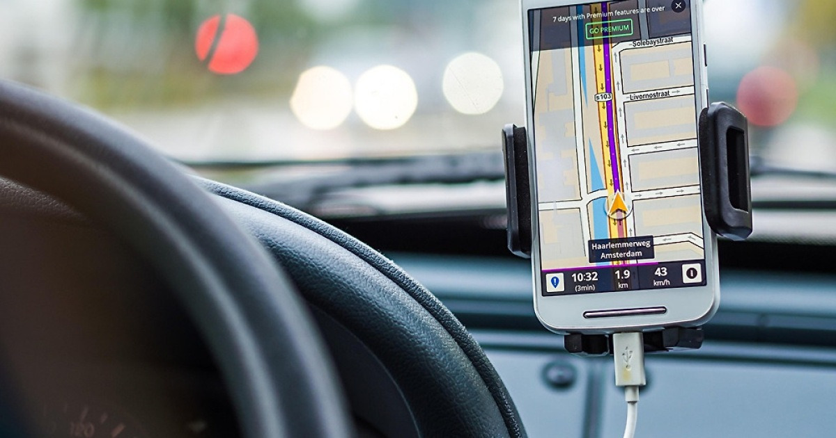 "가는 길에 주유소 들르자"⋯티맵 이어 카카오내비도 대화형 AI