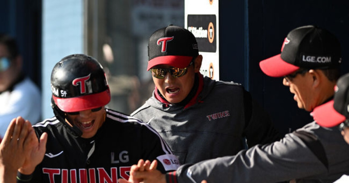 '유영찬을 위한 승리' 9회 4득점→대역전 드라마→단독 1위...염갈량 "끝까지 포기하지 않고 집중력 발휘한 선수들 칭찬해"