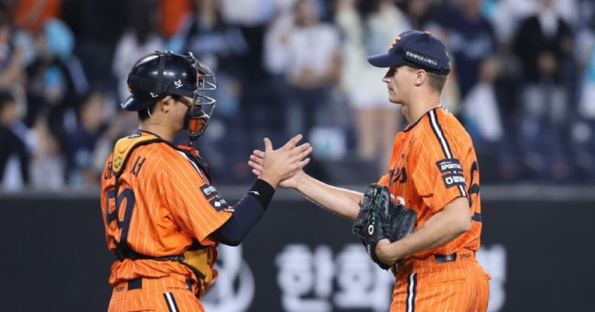 홈 10연패 탈출에 급했나…왜 7점 차 리드에도 마무리가 나왔을까, 이럴 때 김서현이 던졌으면
