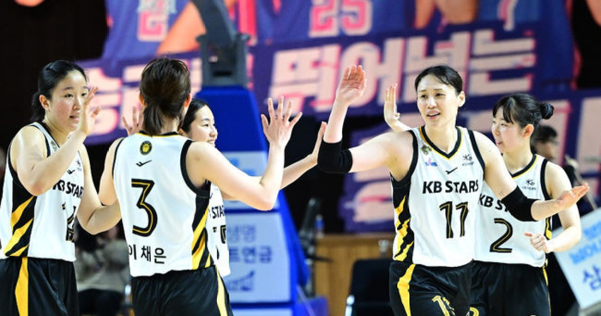 ‘박지수 없어도 강이슬+허예은 날았다!’ 퍼펙트 3연승 KB스타즈, 통합챔피언 등극...허예은 챔프전 MVP [오!쎈 용인]