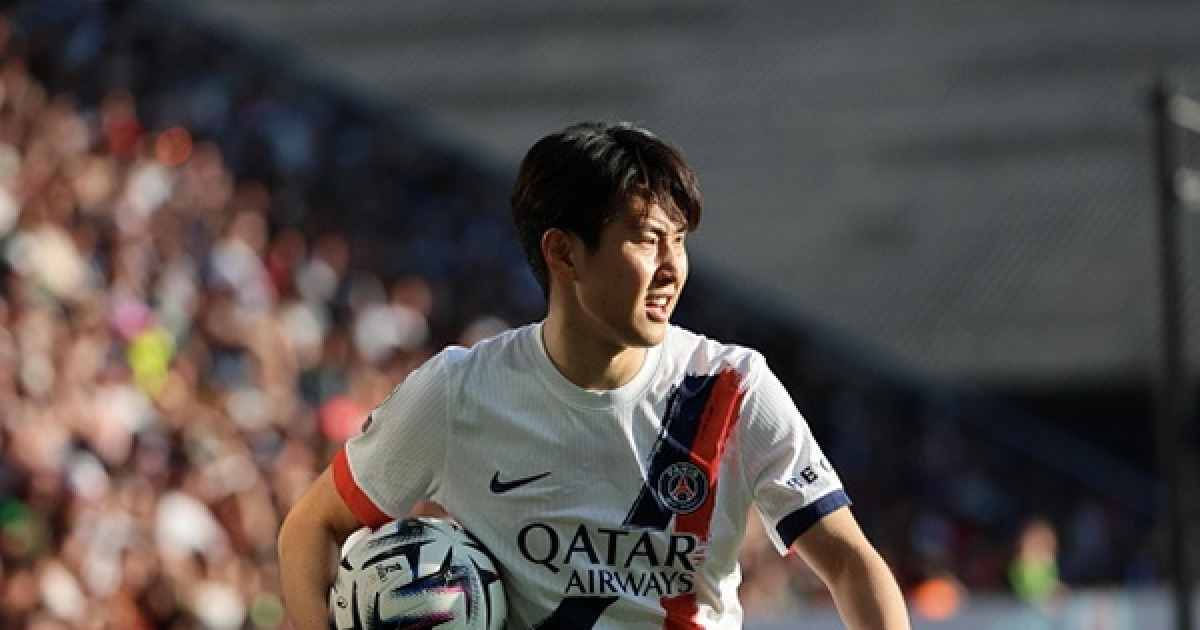 이강인 1골 1도움 맹활약…PSG, 앙제 3-0 완파하고 선두 굳히기