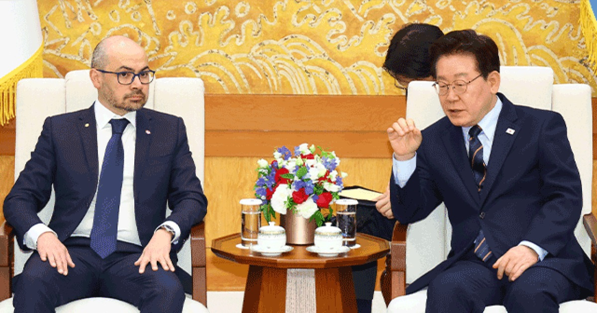 이 대통령 “AI, 인류 도움되는 방향으로 갈지”…하사비스 “과학·의료에 적극 활용”