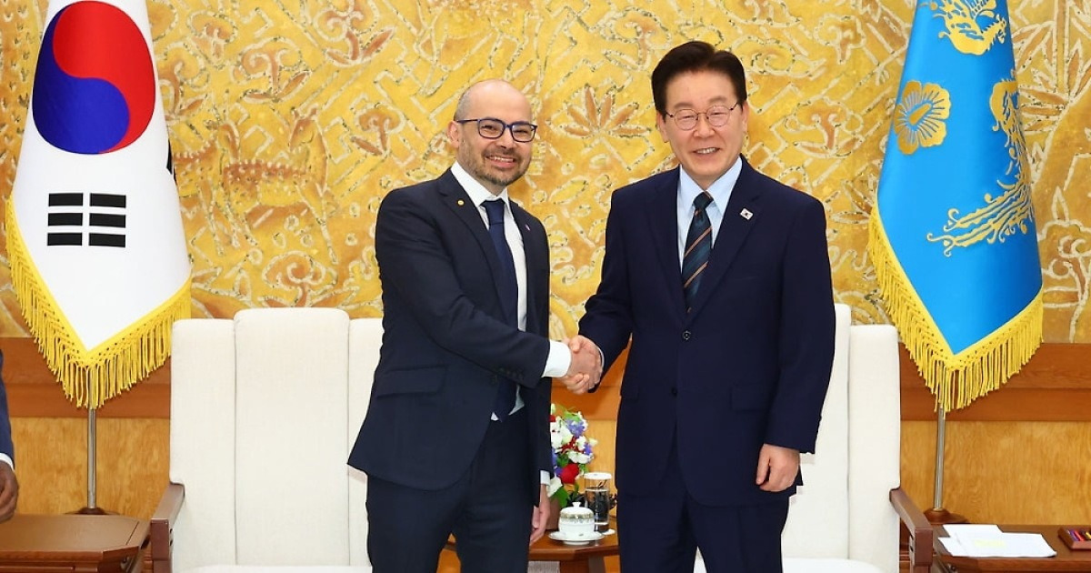 李대통령·허사비스 "AI 진화 가속…인류 복지 위한 가이드라인 필요"