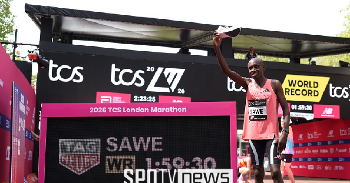 [오피셜] '인류 최초 대기록' 금단의 2시간 벽 드디어 깨졌다...케냐의 샤웨, 1시간 59분 30초로 마라톤 풀코스 완주