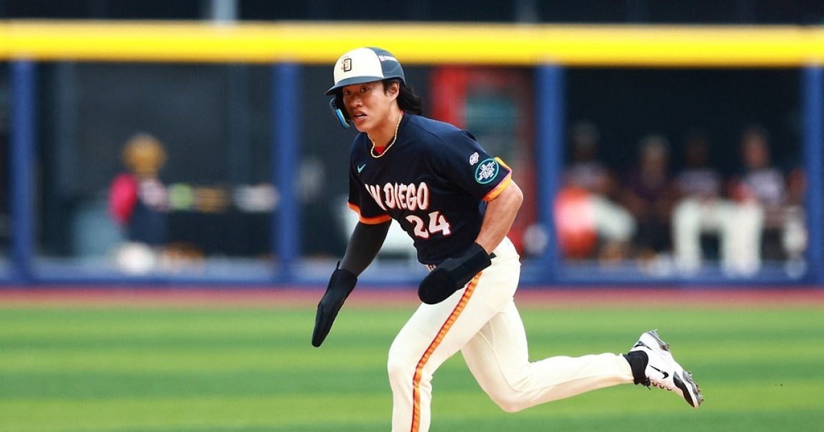 송성문, 대주자로 MLB 데뷔…역대 29번째 한국인 빅리거