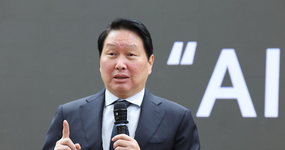 최태원 "韓 AI강국, '빠른 속도 업그레이드' 엔비디아 전략 카피해야"