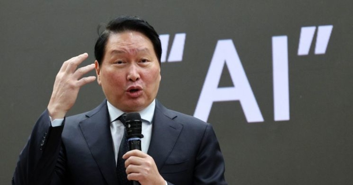 최태원 "엔비디아 전략 카피해야…AI 성공 공식은 속도·규모·보안"