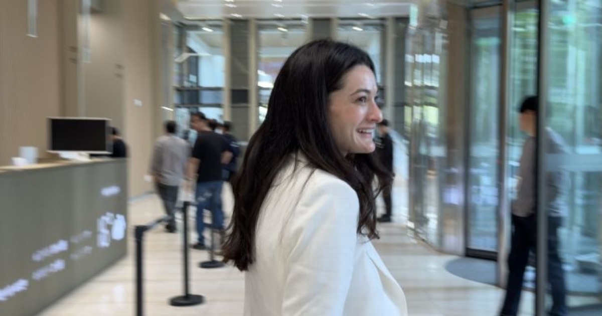 "환상적이었어요" 젠슨 황 딸이 찍었다…피지컬 AI로 LG와 '로봇 혈맹'