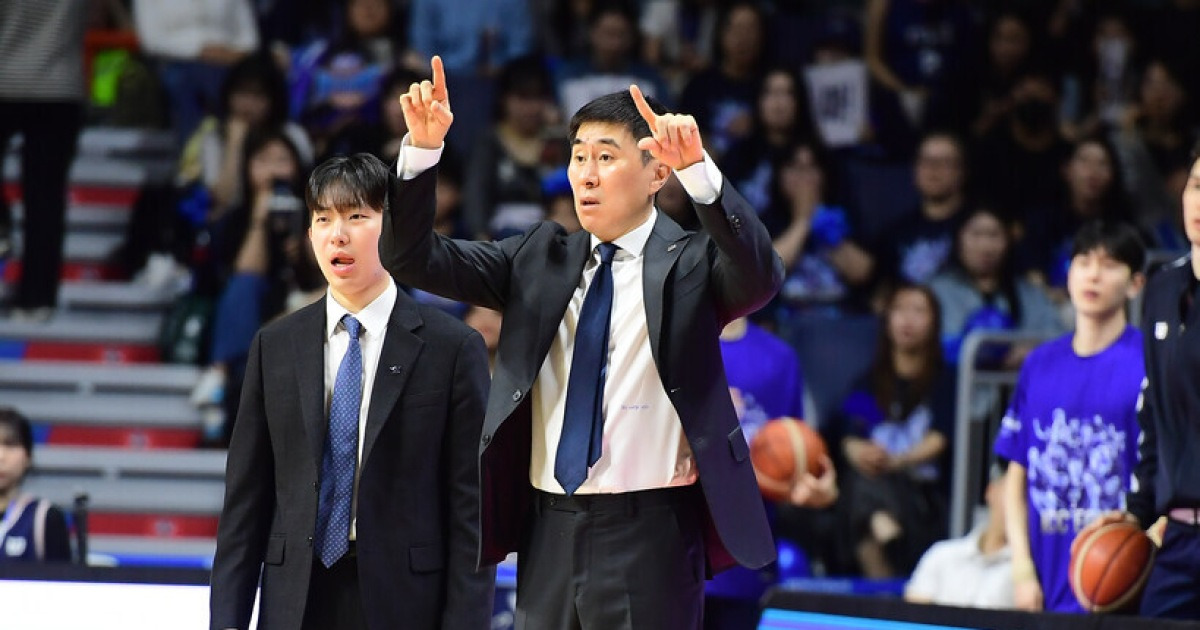 6위 팀 최초의 길까지 남은 건 ‘1승’… 이상민 감독은 팬들에게 공을! “6번째 선수입니다”