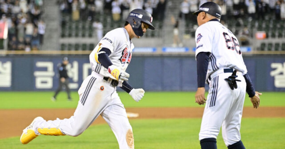 돌아온 안재석의 홈런 포함 공수 만점 활약 + 잭로그 완벽투! 두산, 삼성에 전날 경기 패배 설욕 [MD잠실]
