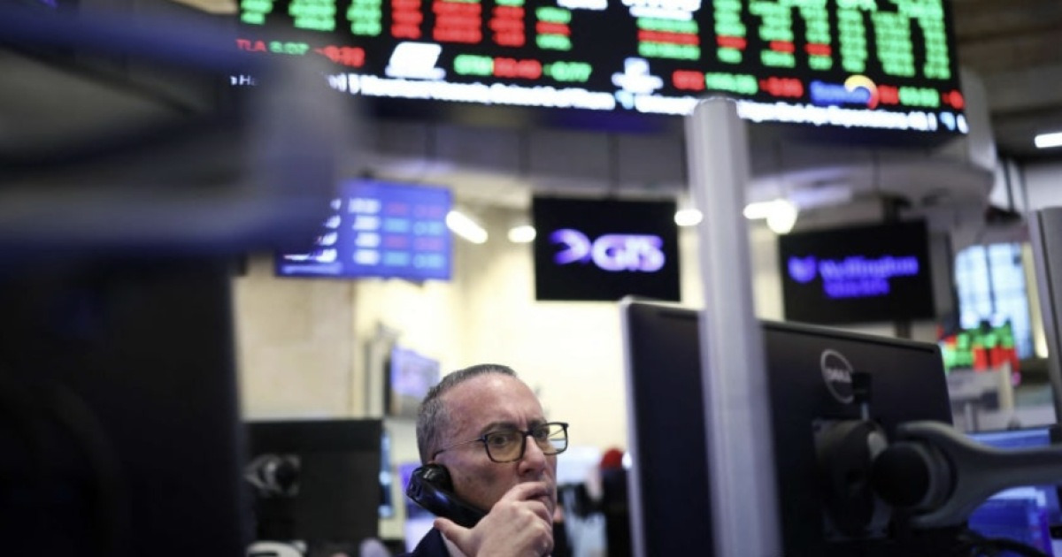 뉴욕증시, 오픈AI 성장우려에 약세 마감…나스닥 0.9%↓