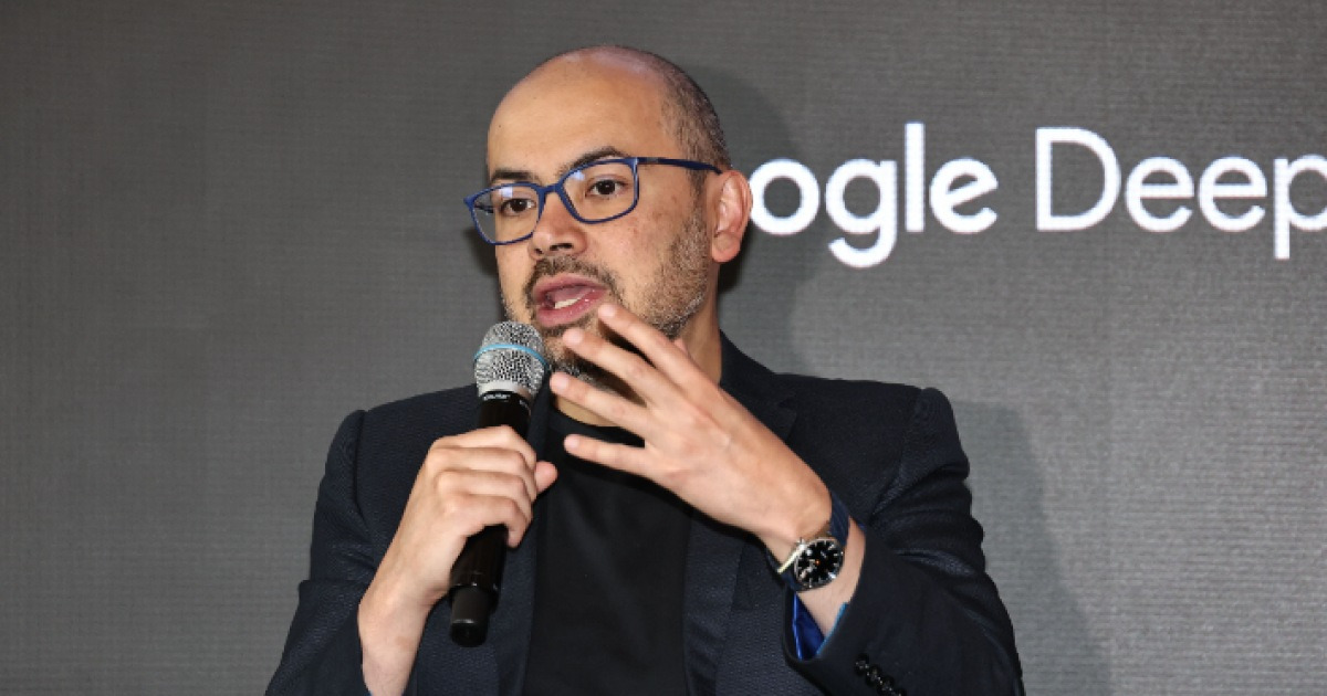 韓 찾은 '알파고 아버지'…사흘간 숨 가쁜 행보 의미는?