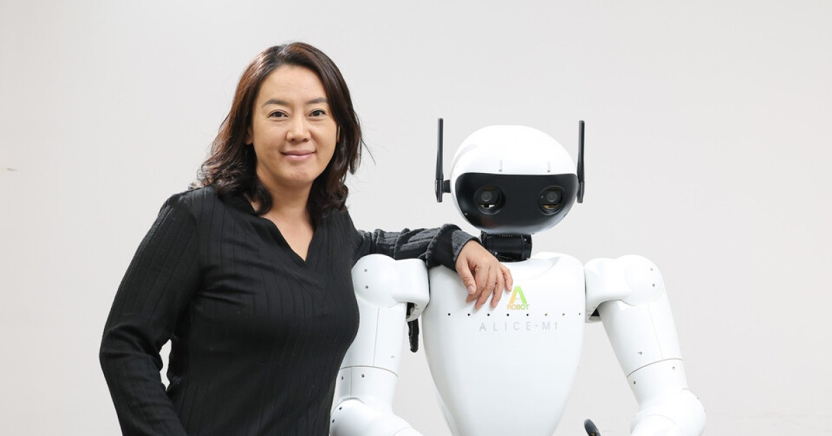 엄윤설 “AI 경쟁, 하드웨어로…인간의 노동 역할 재정의한다” [SFF 인터뷰]
