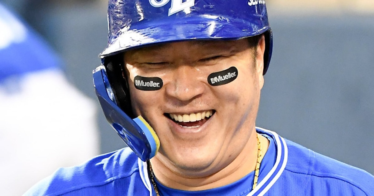 최형우, 손아섭 넘고 2623안타 ‘쾅’ ... KBO 최다안타 신기록
