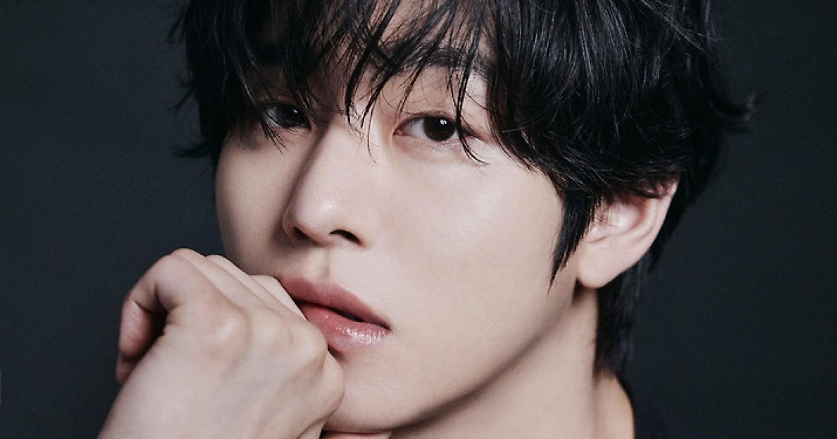 안효섭 얼굴 클로즈업 초상
