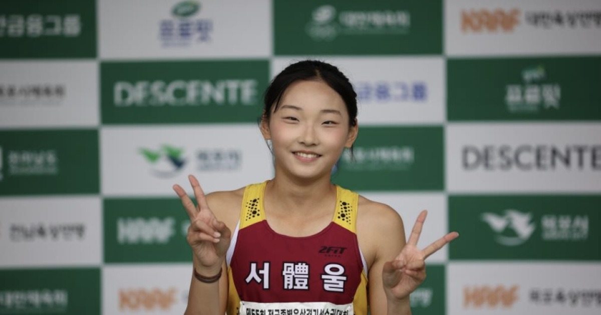 14세 중학생 왕서윤, 성인 우승자 기록보다 빨랐다…한국 육상에 등장한 ‘신성 스프린터’