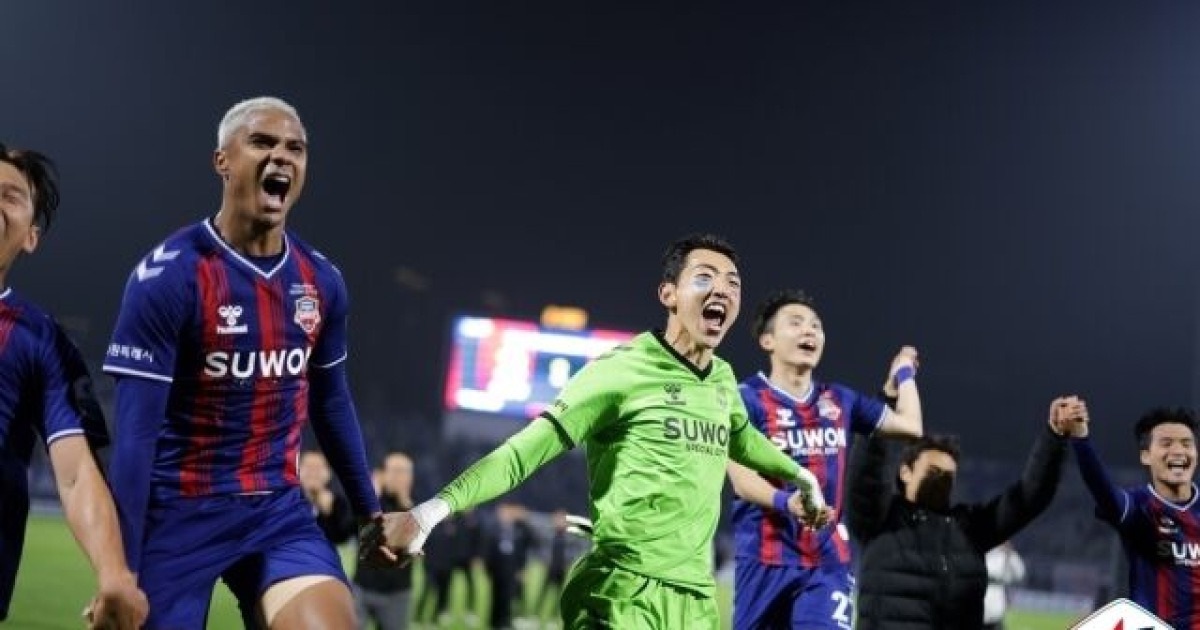 뜨거웠던 '수원더비'...'하정우 멀티골' 수원FC 수원에 3-1 역전승! '최성용 데뷔전' 대구 경남 2-0 격파, 부산 김해에 신승 (종합)