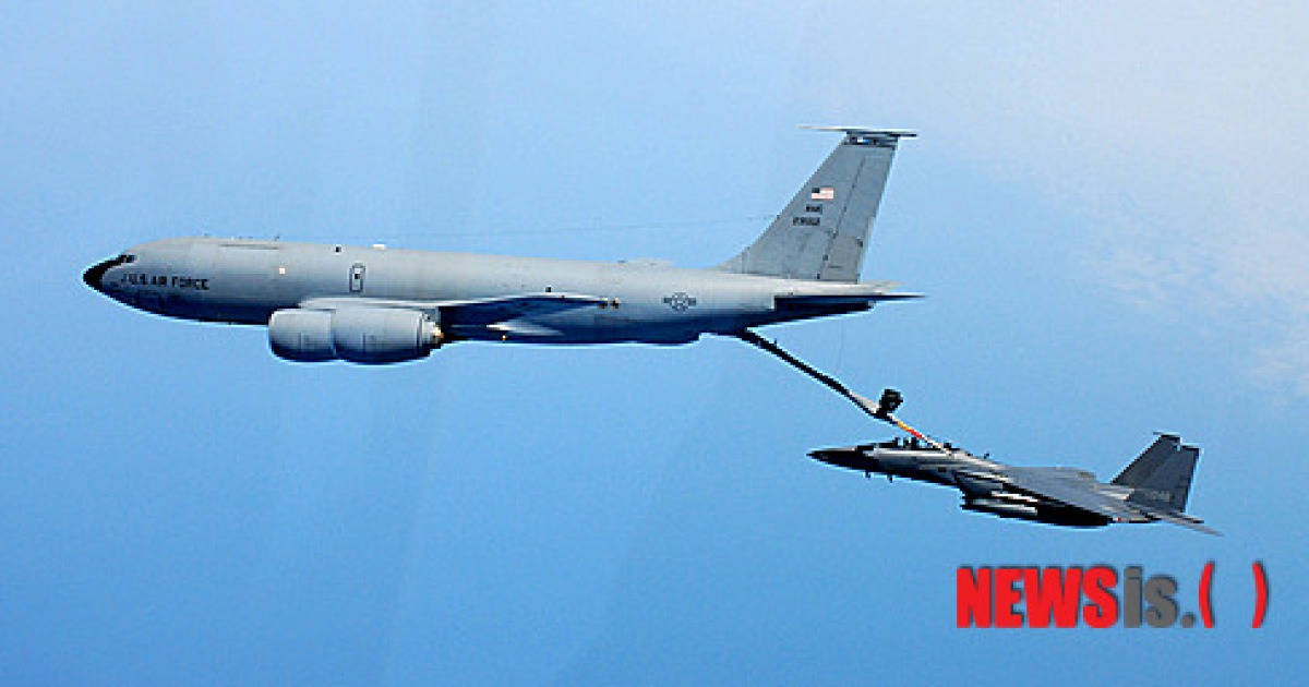 보잉 KC-135 스트래토탱커 관련 보도 이미지