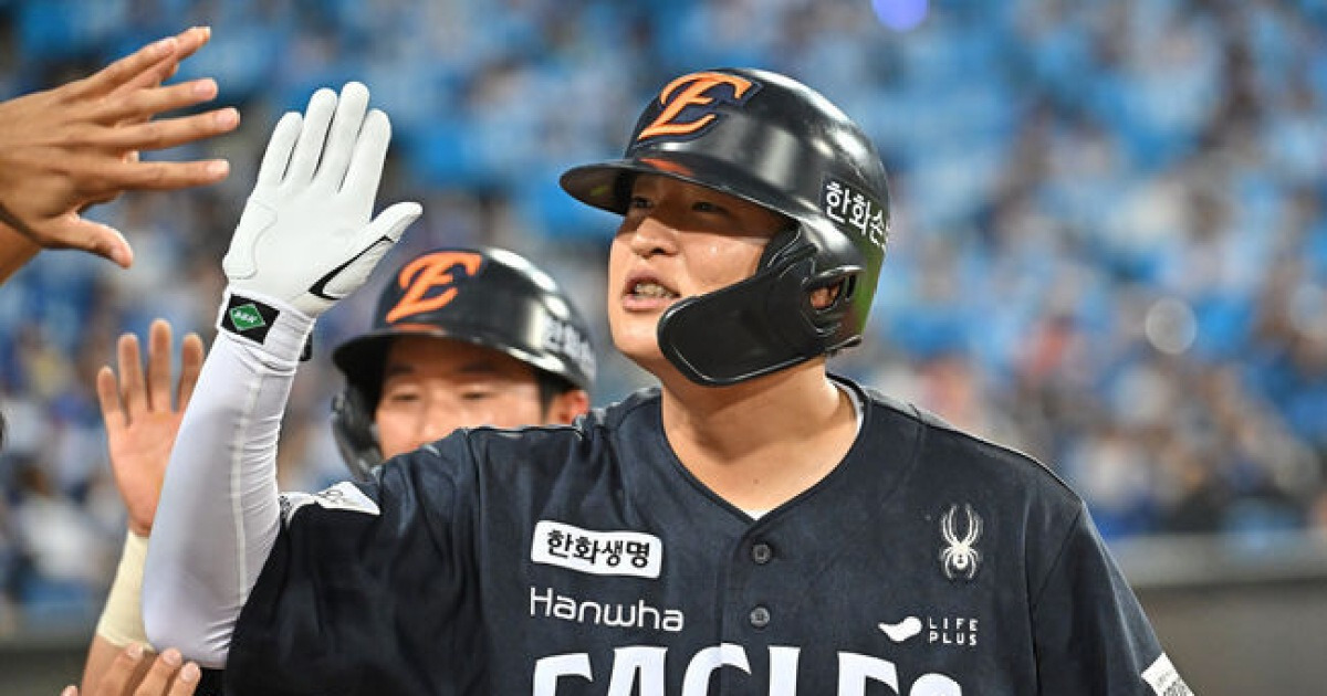 한화 중견수 트레이드 없던 일로...58년생 노감독 눈에 쏙 들어온 KIA 출신 이적생