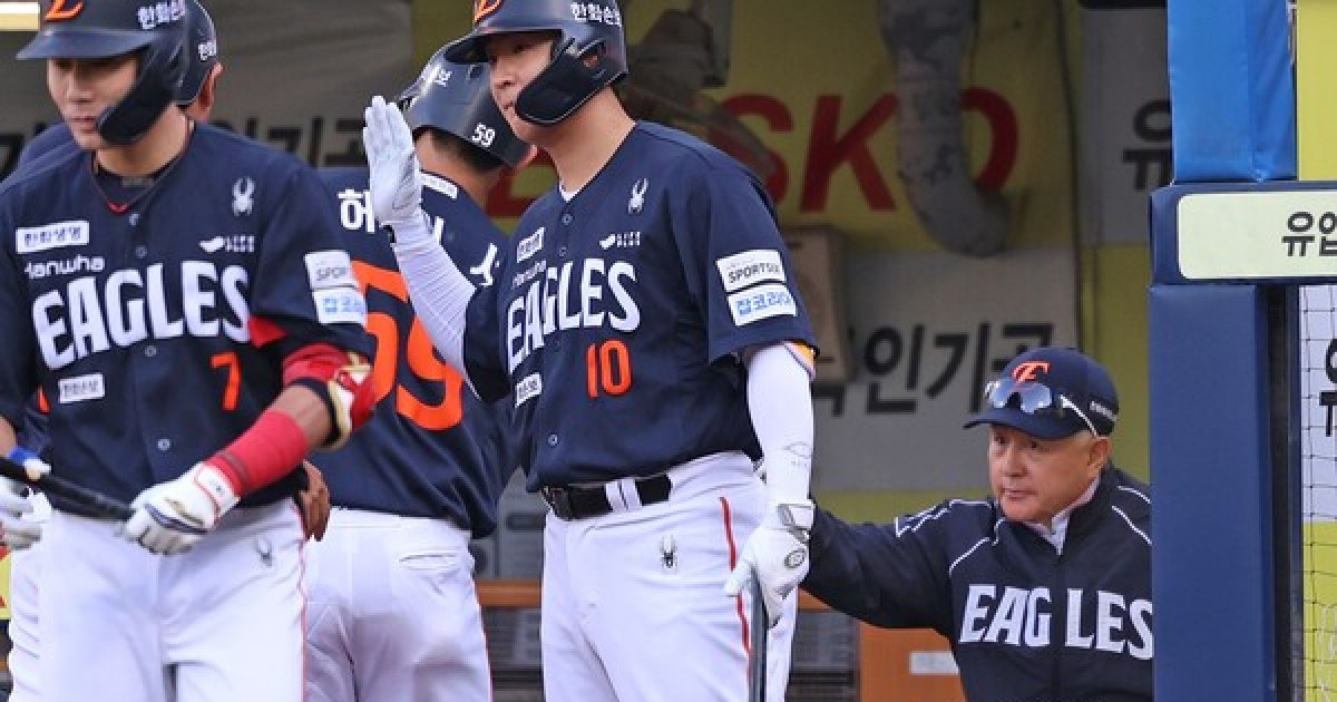 "한화 경기 중계가 제일 힘들어" 해설위원도 난감, '키움과 반 경기차' 추락하는 독수리를 어찌할꼬
