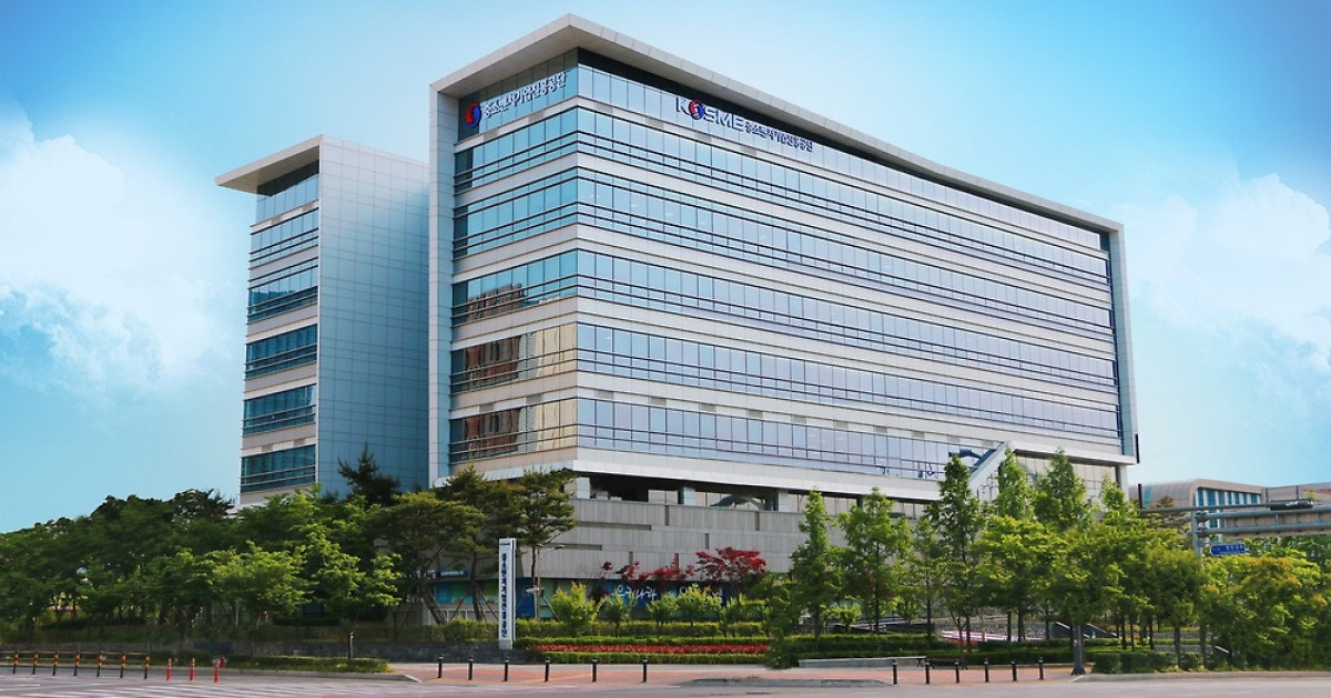 "직원 주도 AI 혁신으로"…중진공, '사내 AX 챌린지'