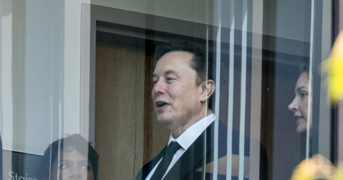 앰버 허드와 유령저택 위스키 파티 뒤…머스크와 오픈AI 결별 순간