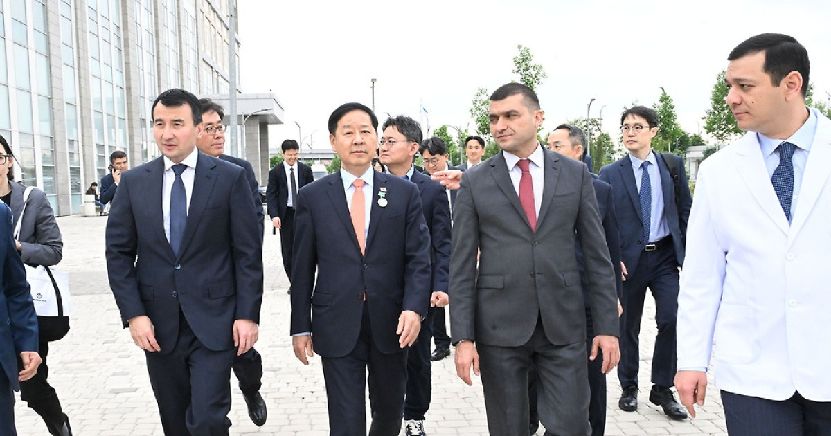 구윤철 “韓에 ADB AI혁신개발센터 설립 후 신탁기금 지원”…글로벌 AI 허브 추진