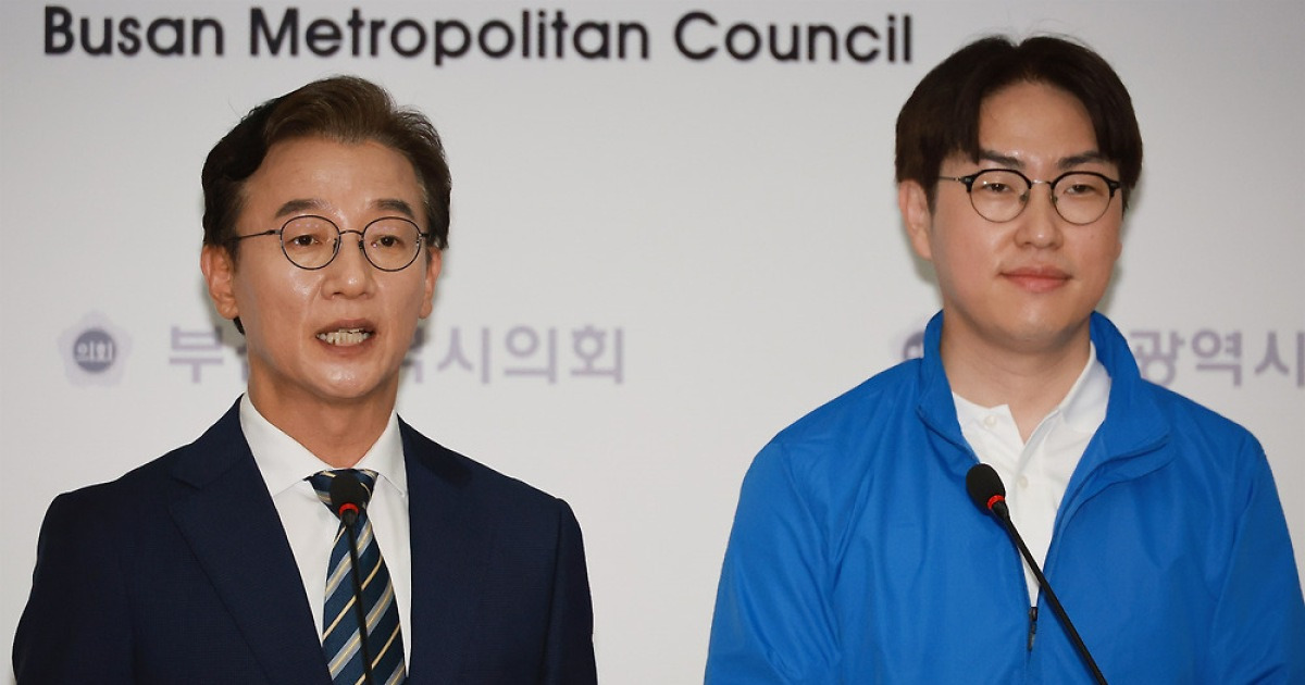 하정우와 손잡은 전재수 "해양수도 부산, AI로 완성"
