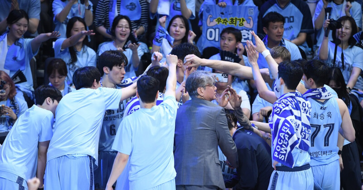 [KBL FINAL] 9.6억 vs 20.5억, 소노는 이길 수 없는 게임을, KCC는 이겨야 하는 경기를 하고 있다