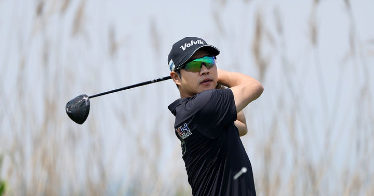 김민수, KPGA 파운더스컵 1R 단독 1위…데뷔 14년 만에 첫 승 도전