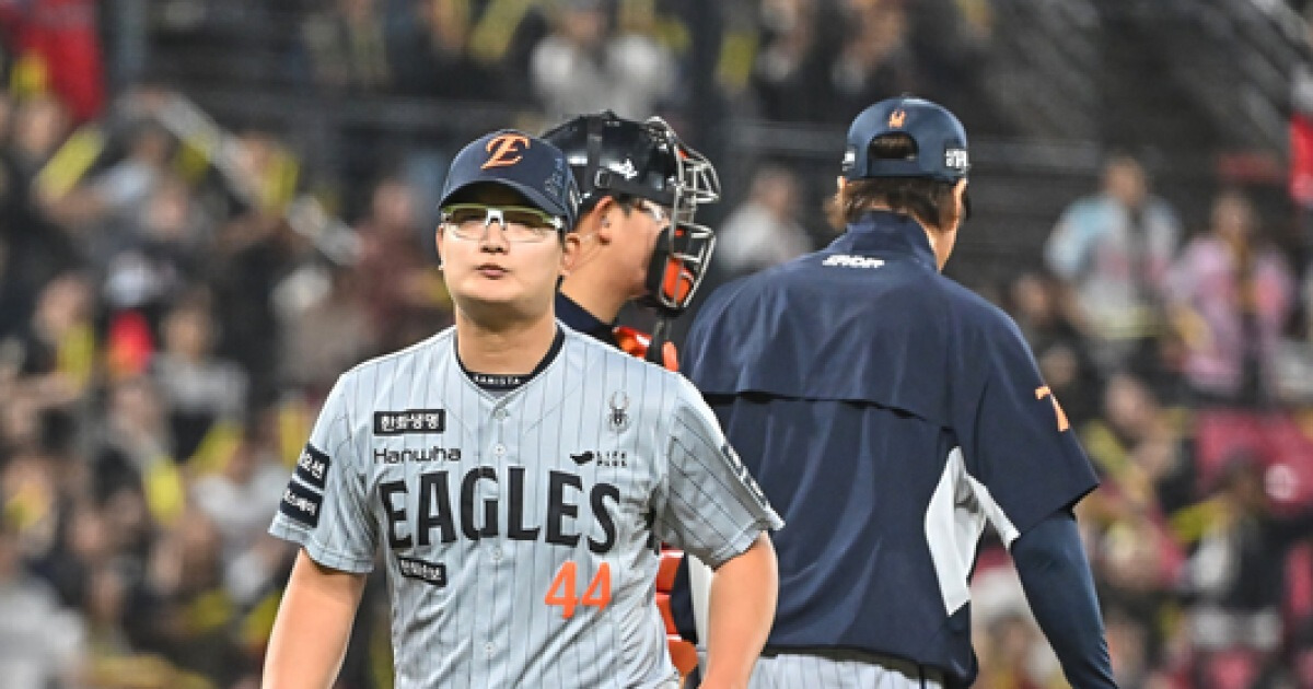 사구→사구→안타→안타→볼넷, 돌아온 김서현 0아웃 4실점...난감한 한화 이겨도 웃을 수 없다 [오!쎈 광주]