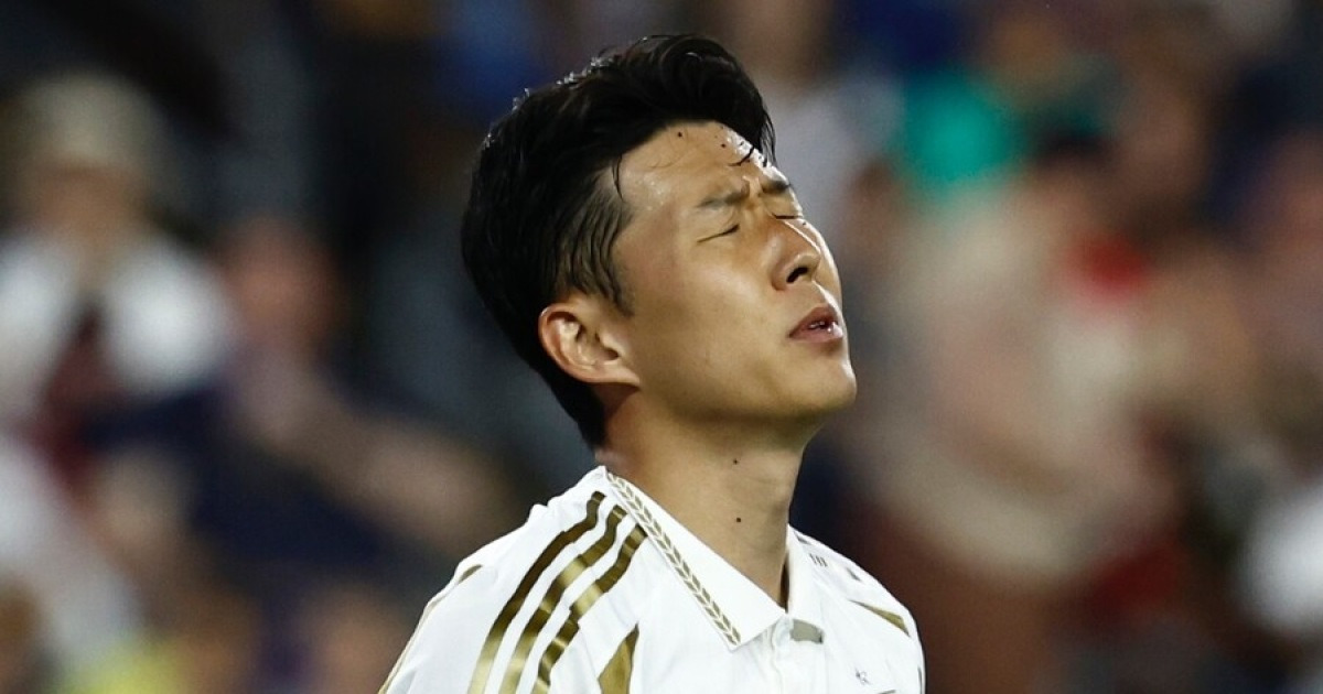 'LAFC 스스로 자멸' 손흥민 또 침묵, 동료들 PK 허용+패스미스 실점+퇴장까지...챔피언스컵 결승행 실패→톨루카에 0-4 패배