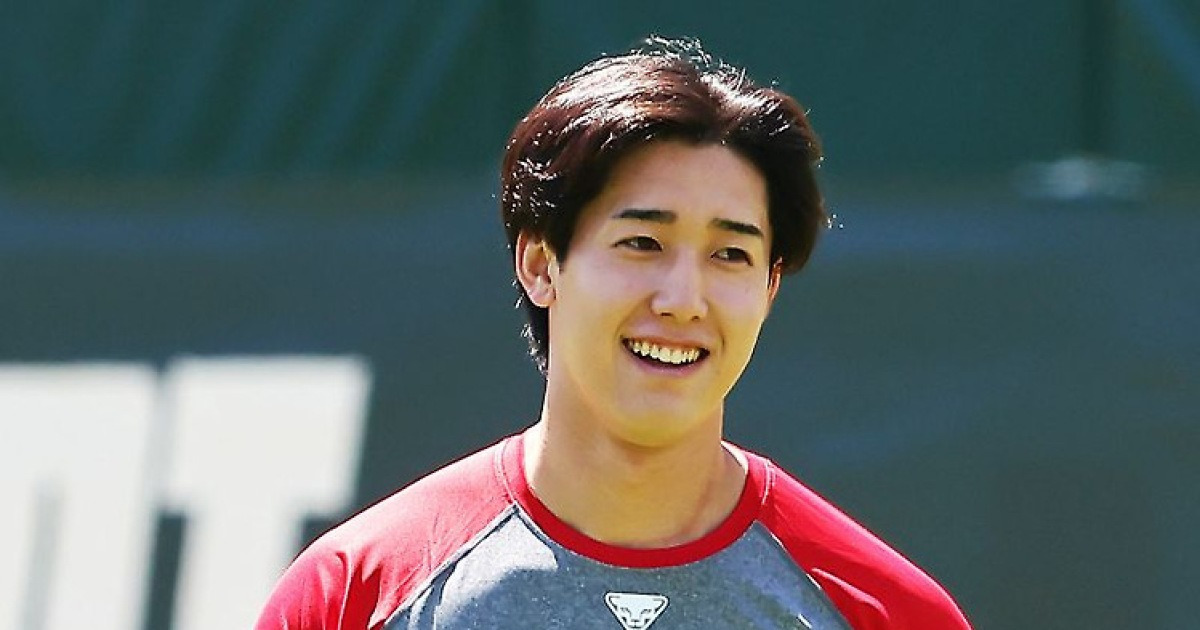 긴지로 두산전 선발 예고 관련 이미지