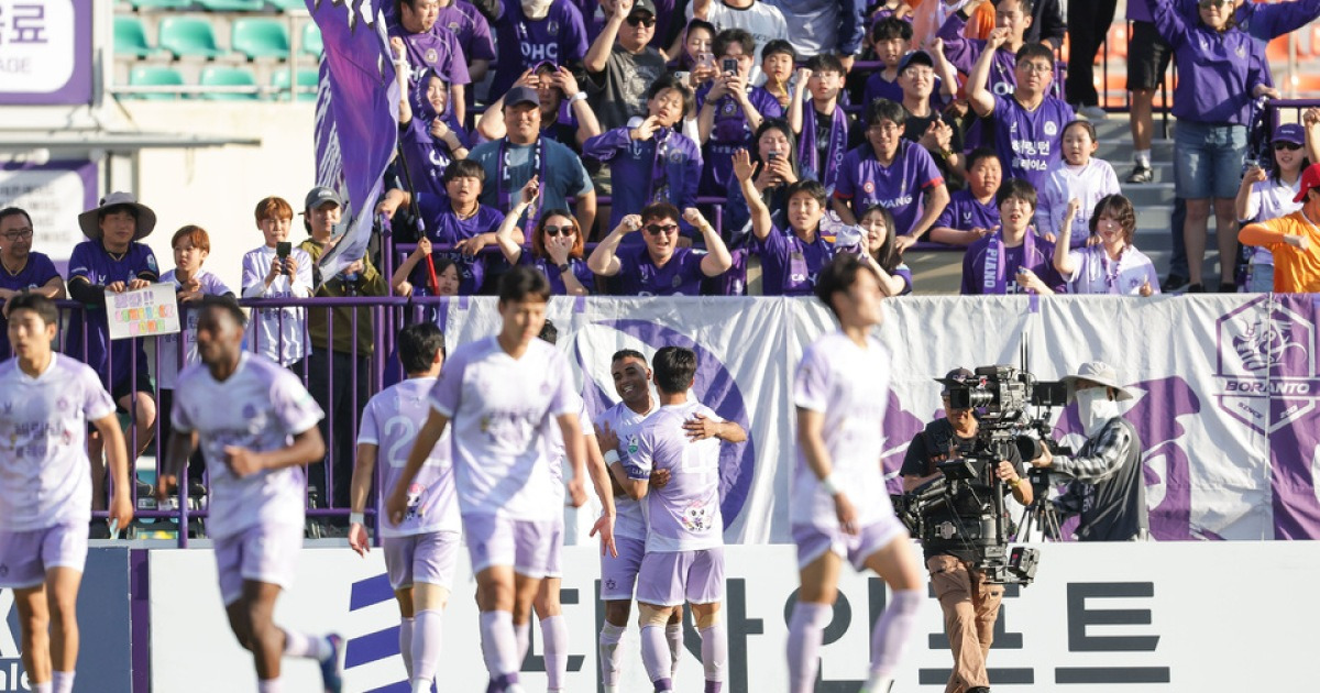 K리그1 FC안양, 강호 전북 현대와 1-1 무승부