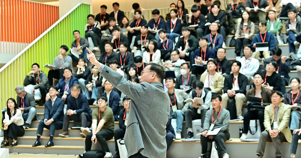 포항시, ‘스마트 제조 솔루션 서밋’ 개최, 인공지능 제조혁신 거점 도약