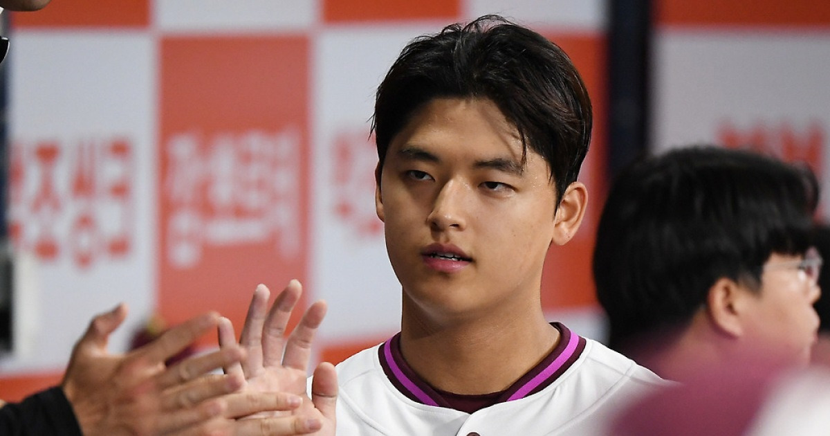 '7억팔 데뷔전 호투, 우연 아니었다!'…157㎞ '광속구'로 팀타율 1위 KT 완벽봉쇄→'연패 커터' 역할 톡톡