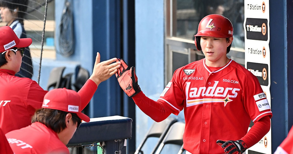 [오피셜] 김도영 압도했다…KBO 역사 바꾼 박성한, 3~4월 월간 MVP 선정