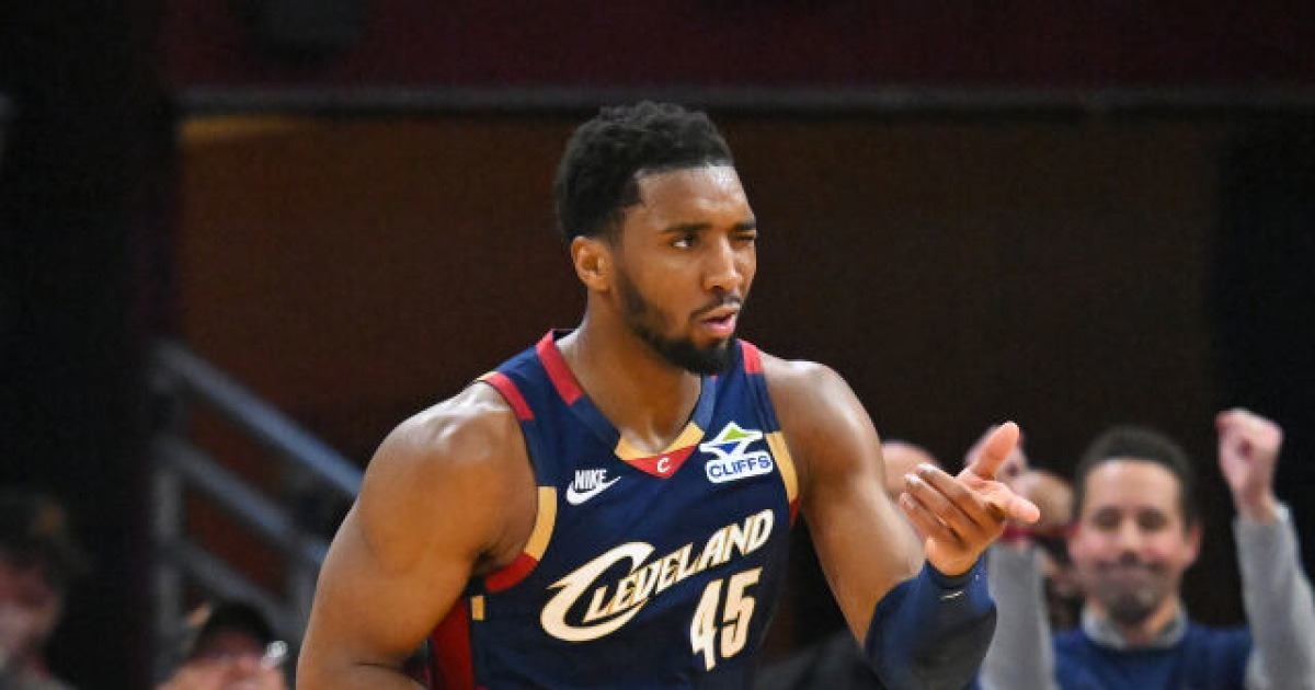 2연패 후 2연승! 클리블랜드, 안방에서 또 디트로이트 격파→'에이스' 미첼 43득점 폭발[NBA PO]