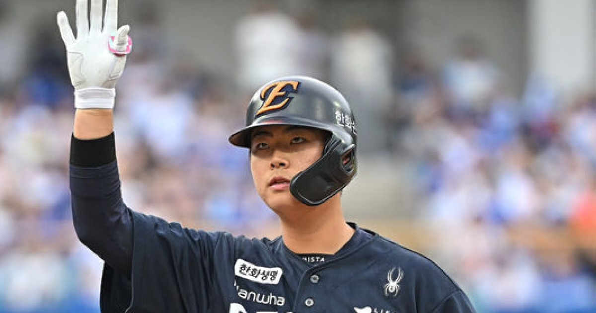 'OPS 1.626 실화야?' 한화 군필 포수 잠재력 터진다, 신인왕 레이스까지 뛰어드나 "조건 되는 건 알고 있는데…"