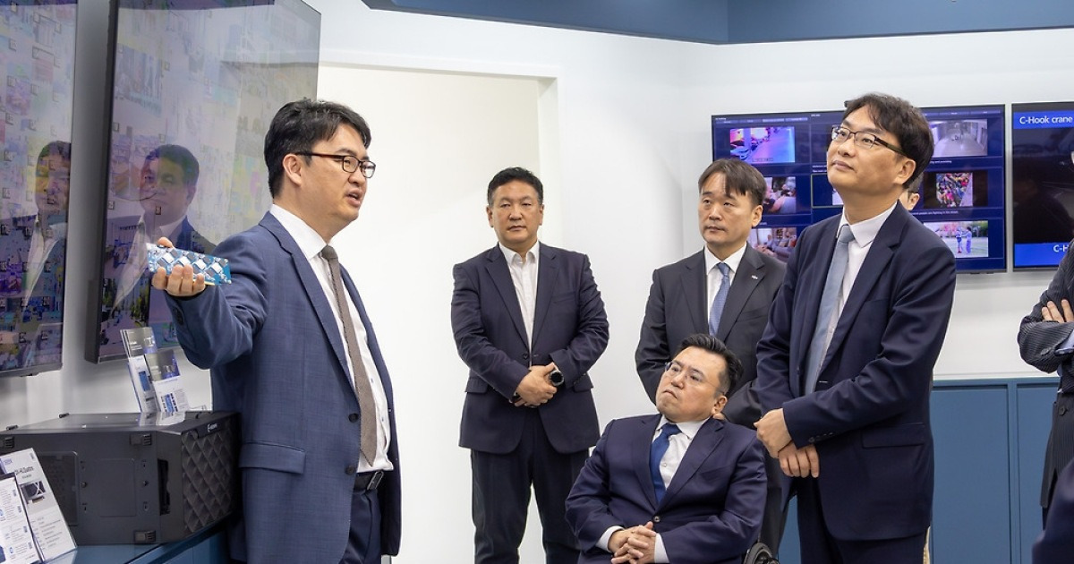 [AI픽] 버터 안 녹는 AI칩까지…정부, 국산 온디바이스 반도체 점검