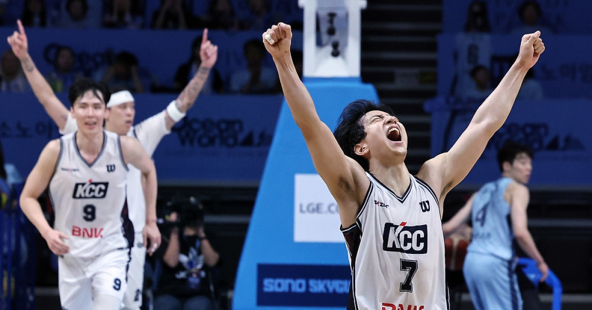 허훈, '아버지' 허재·'형' 허웅도 못한 정규리그·챔프전 MVP 석권