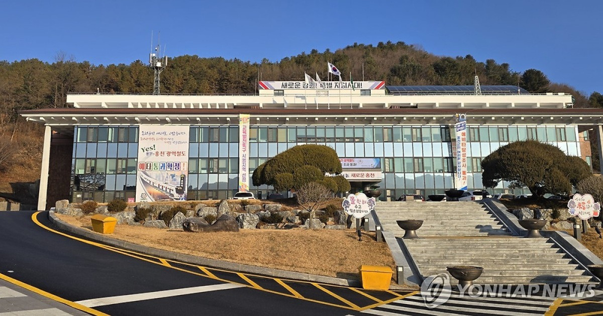 홍천군, 민원 처리에 AI 도입…배정부터 답변까지 관리