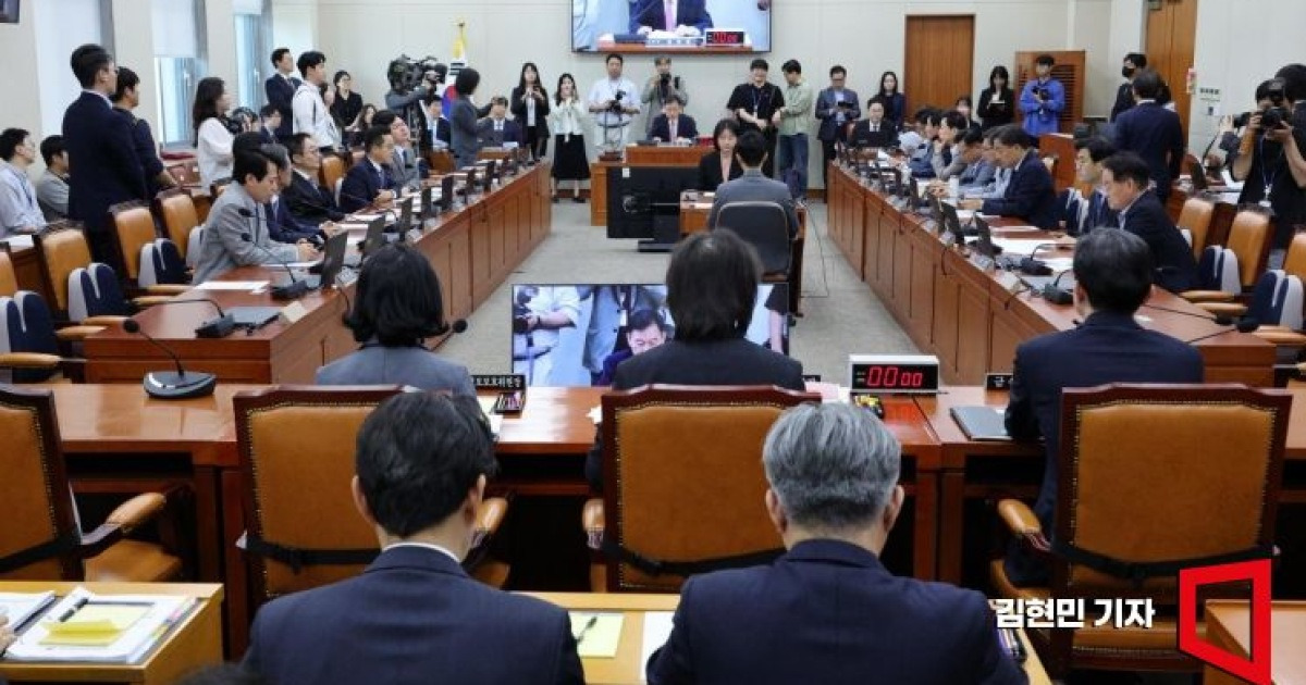 'AI 학습에 개인정보 활용' 개인정보보호법 개정안, 정무위 통과