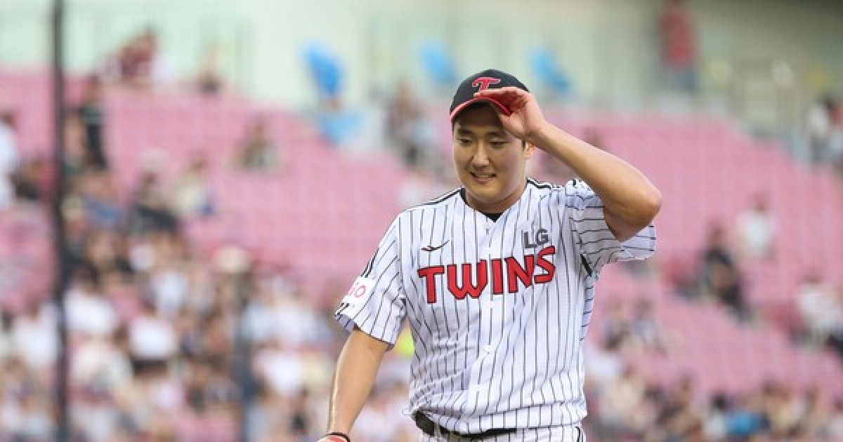 오히려 전화위복? 주전 마무리 어깨 수술→90억 불펜 투수 붕괴, 최악의 상황 마주했던 LG, 손주영 클로저 카드 신의 한 수 되나?