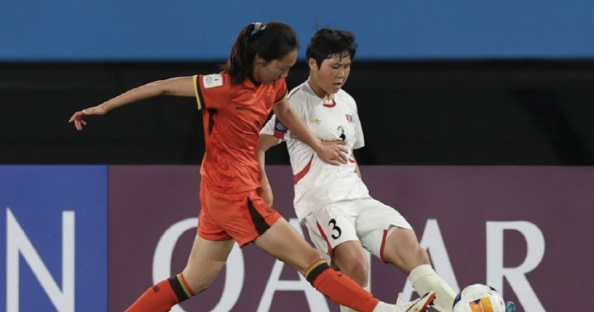 '0-2→2-2 잘 따라잡았는데…' 中 눈물 펑펑, 北 '해트트릭'에 당했다…'U-17 女 결승 진출 실패→월드컵 출전권은 확보'