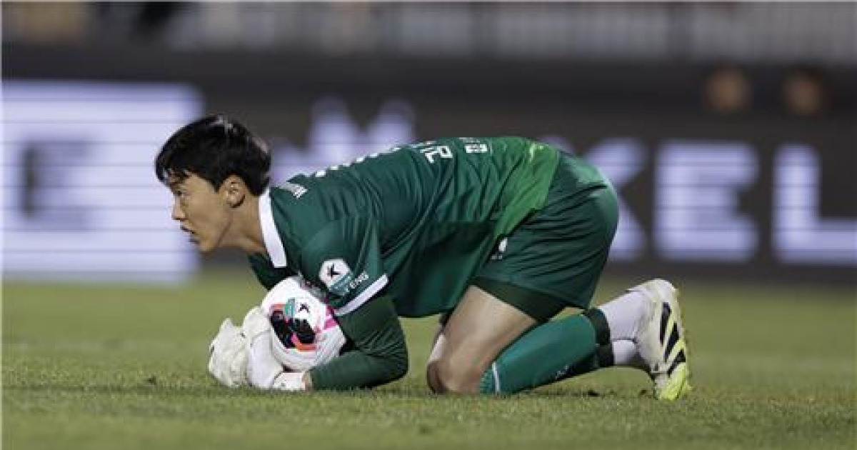 유효 슈팅 10개를 모두 막았다...부천 김형근, K리그1 14라운드 MVP