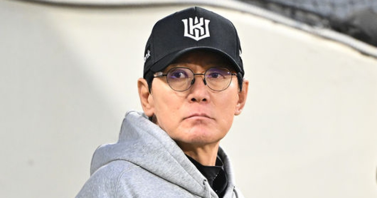 ‘명장이 뿔났다’ 잘 나가는 1위팀 문책성 교체라니…1루 송구 망설인 트레이드 복덩이, 강력한 메시지 약 될까