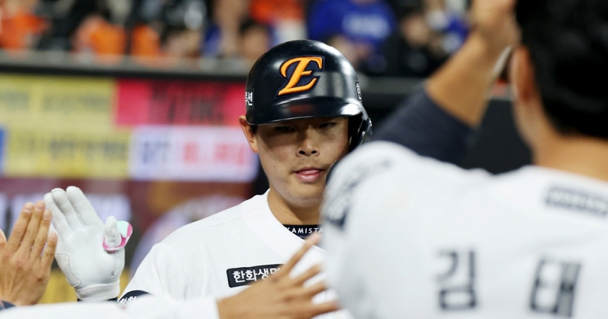 '장타율 리그 1위' 23세 한화 포수, 최형우와 맞먹는 미친 존재감, 강민호-양의지 15년 양강 구도 '마침내' 깨지나