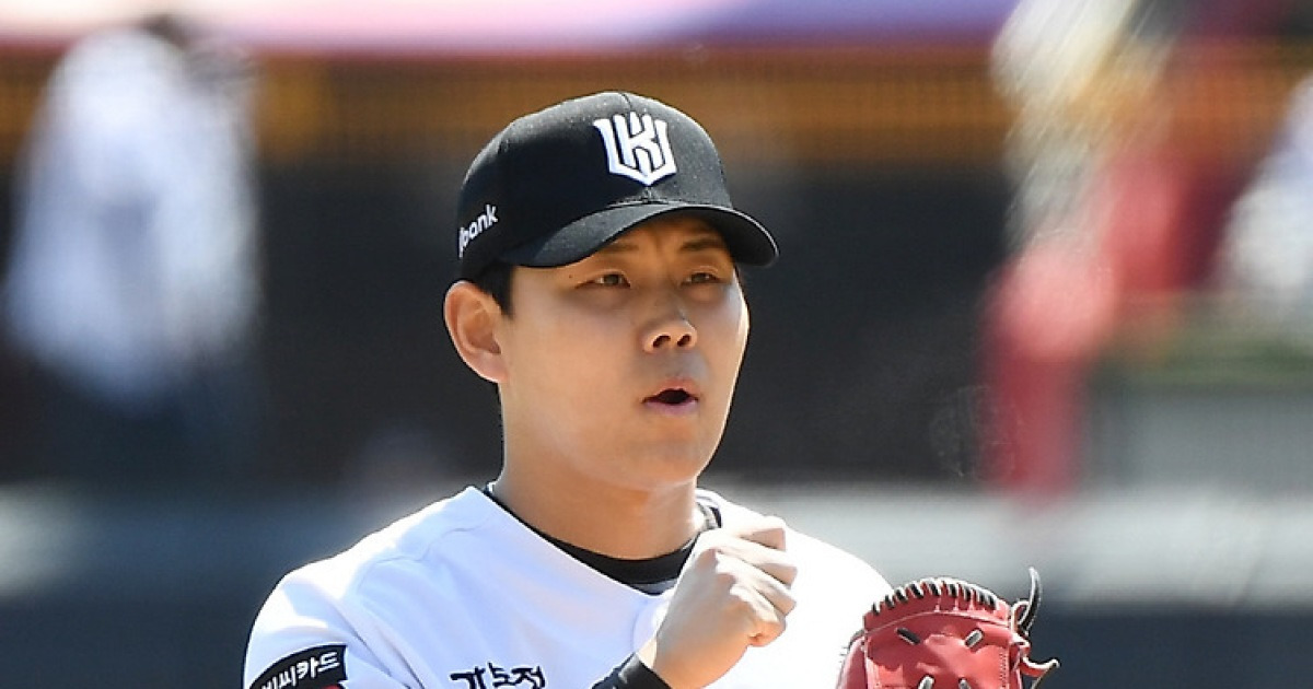 '1위인데' KT 이강철 감독의 한숨…소형준 복귀 "더 늦어진다"→안현민 "2주후 재검 예정"