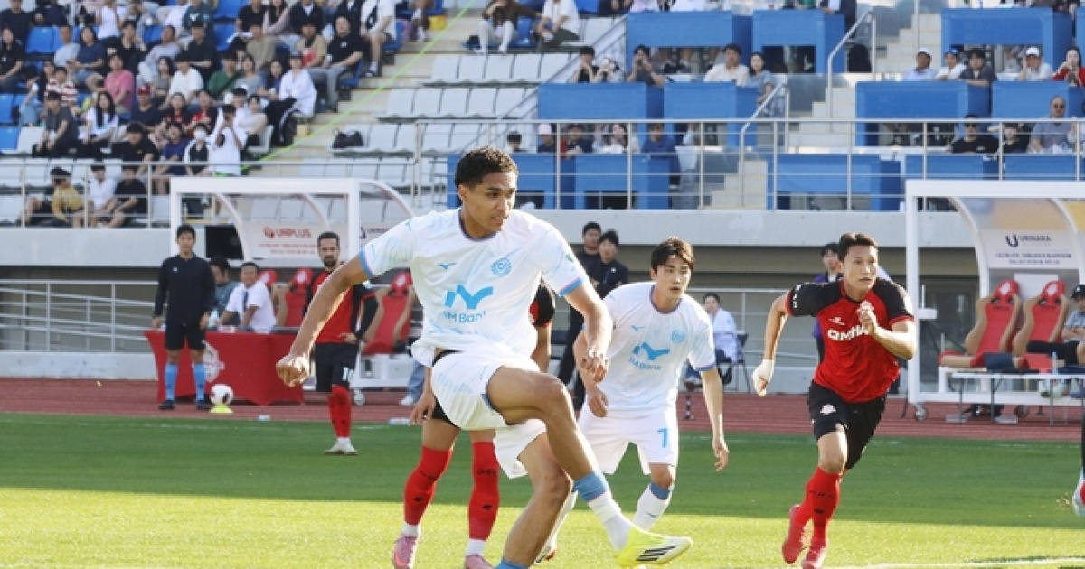 대구FC, 김해 4-1 완파…데커스 데뷔골·세라핌 쐐기골 폭발